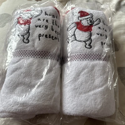 £13 • Buy Disney X 2 Baby Hooded Bath Winnie The Pooh Hugs Are The Best Present