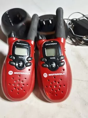 Motorola T5700 Talkabout 2 Way Radio Set Of 2  W/ Charger And 2 Belt ClipsVGC  • $35