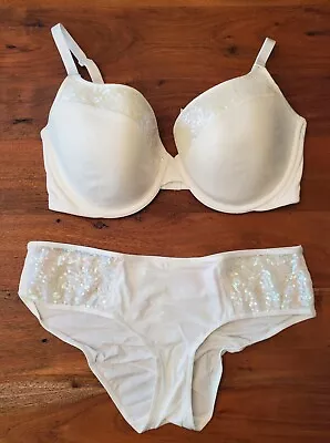 Victoria's Secret Bra 38DD Lined Demi & Hiphugger Panty Sz L Ivory Sequin Set • $35