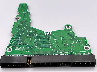 PCB ONLY Maxtor 301682101 3.5 IDE I-522 • $29.99