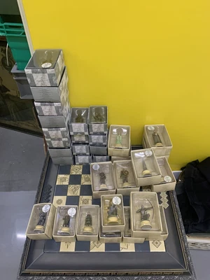 £175 • Buy Lord Of The Rings Eaglemoss Chess Set. Board, Clips And 32 Pieces In Boxes