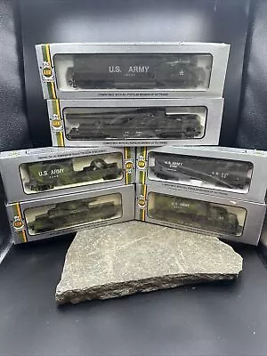 VINTAGE AHM HO SCALE U.S. ARMY DIESEL LOCOMOTIVE TRAIN SET (6 Pcs) • $125