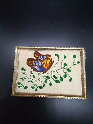 Small  5  Vintage Monarch BUTTERFLY Needlepoint Complete Needlework Gold Frame • $8.50