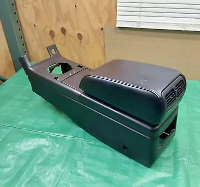 03-06 Infiniti G35 Sedan Automatic Center Console Assembly OEM • $204.99