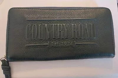 COUNTRY ROAD HERITAGE LEATHER WALLET In Green (This Colour Is No Longer Availabl • $69.99