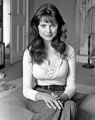 Madeline Smith Carry On Films 10  X 8  Photograph No 6 • £4