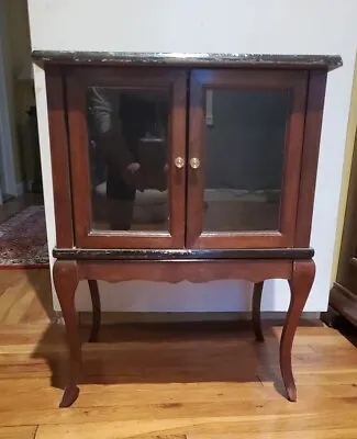 Vintage Curio Cabinet  Display Cabinet Wood Glass Short Legs Glass Doors  • $70