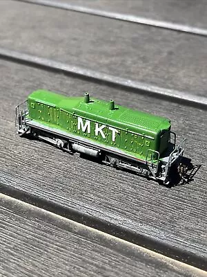 N Scale Arnold - 5116 - Locomotive Diesel EMD SW1500 Calf - MKT Powered • $11.50