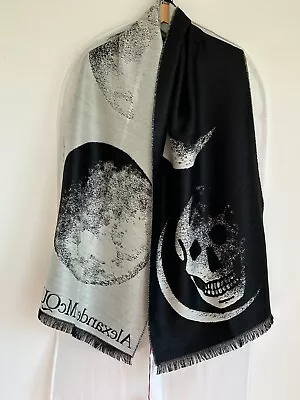 $424.88 • Buy NWT Alexander McQueen Eclipsed Skull Wool Scarf Made In Italy Black/Ivory