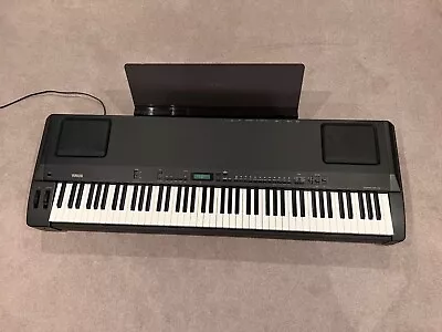 Yamaha P-200 Electric Piano • £300