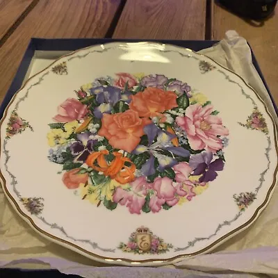 Royal Albert Queen Mother's Favourite Flowers - Finale Plate Sara Anne Schofield • £4.99