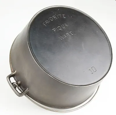Vintage Favorite Stove & Range No 10 Cast Iron Dutch Oven Pot Restored Condition • $188.88