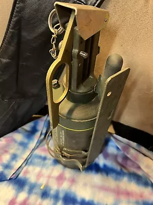 Vintage Military Decontaminating Apparatus DS2( Read Description ) • $50