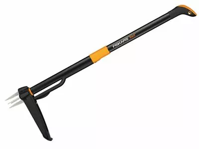 Fiskars Xact Weed Puller • £39.99