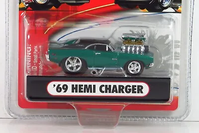 Muscle Machines 2006 Release 1969 Dodge Hemi Charger R/T 69 Mopar Green 1:64 E • $20.85