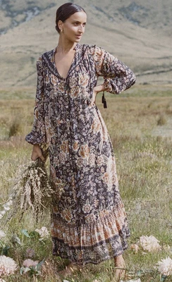 $300 • Buy Spell And The Gypsy Mystic Gown XS