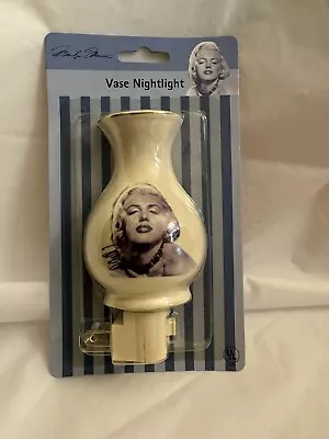 Marilyn Monroe  Vase Night Light 2005 New In Package • $10