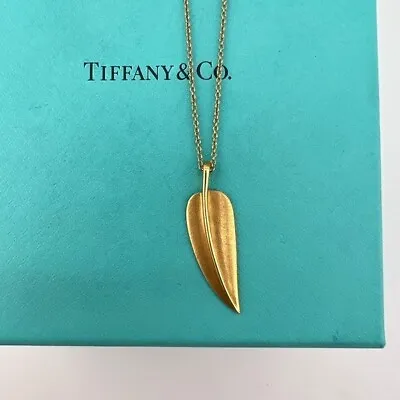 RARE Vintage Tiffany & Co. Angela Cummings Feather Necklace 18k Yellow Gold 16  • $1381.92