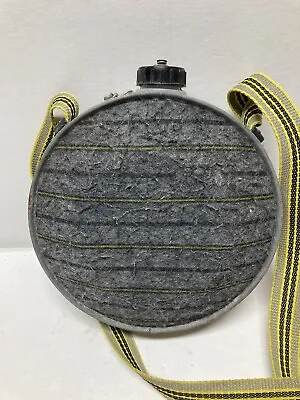 VTG Oasis 2 Quart Canteen Camping Hunting Striped Wool Covered Steel Plastic • $19.49
