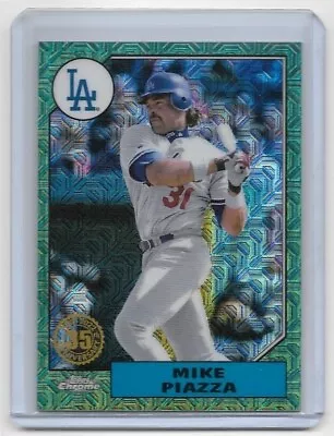 2022 Topps Update Silver Pack Mike Piazza (#T87C-31) Green Refractor #44/99!! • $0.99