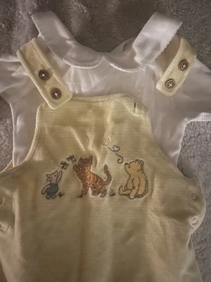 £8 • Buy Baby Clothes 6-9 Months Unisex