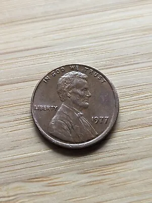 1977 Copper Lincoln Penny/Cent - No Mint - Bevel Defect Misprint • $200