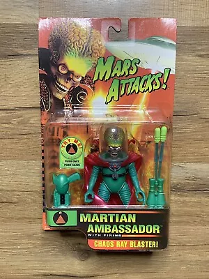 1996 Mars Attacks! Martian Ambassador Figure W/ Firing Chaos Ray Blaster • $37.99