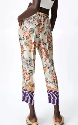 Bloggers Favorite Zara Printed Pants Womens Size Large  • $35.55