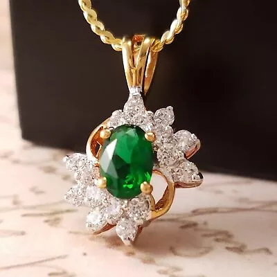 Vintage Jewelry 70s Pendant Necklace Emerald Crystal May Birthstone • $29.99
