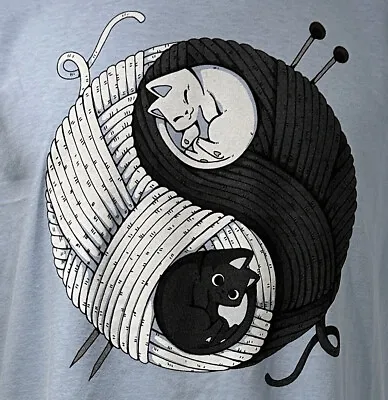 Qwertee Mens T Shirt Ying Yang Cats Balls Of Wool Blue Large Gildan  Cotton 1C • £12.50