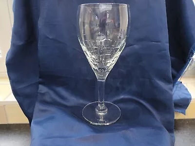 Edinburgh Crystal Skibo Design L/S Wine Glass • £15