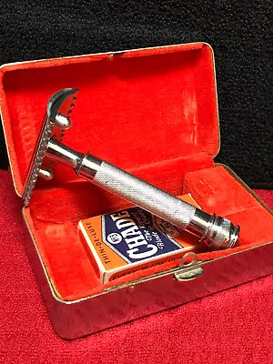 Elegant Vintage 1930's? British 3-Piece Safety Razor EX+++ Condition W/Case • $72