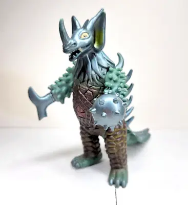 Tyrant Ultraman Taro Ultra Monster 1984 Vintage Kaiju Bandai Japan Figure USsell • $33