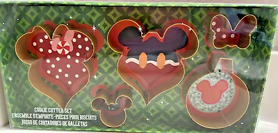 *New Disney Mickey & Minnie Mouse Holiday Ornament Cookie Cutter 5 Pc Set • $25