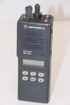 MOTOROLA H01UCF6PW1BN Handie-Talkie 2-Way Radio Transceiver Excellent Condition • $12.72