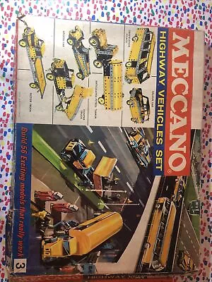 VINTAGE MECCANO HIGHWAY VEHICLE BOX SET No 3 WITH 2 MANUALS INCOMPLETE • £21.99