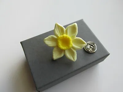 Handmade Large Pale Yellow Spring Daffodil Brooch Lapel Pin Marie Curie Charity • £4.99