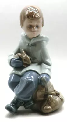 £4.99 • Buy LLADRO NAO Figure Of A Boy Holding A Rabbit