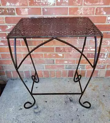 Vintage Wrought Iron Plant Stand Fern Stand Brown Basket Weave Top • $74.99