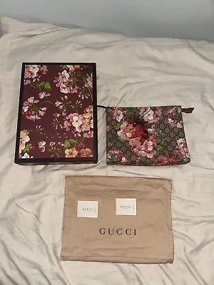 £390 • Buy Gucci GG Monogram Authentic Blooms Floral Limited Edition Cosmetic Pouch