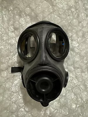 Avon S10 Gas Mask 2007 Size 3 • £100