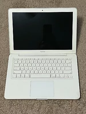 Apple MacBook A1342 13.3  Laptop - MC207LL/A (October 2009) • $85