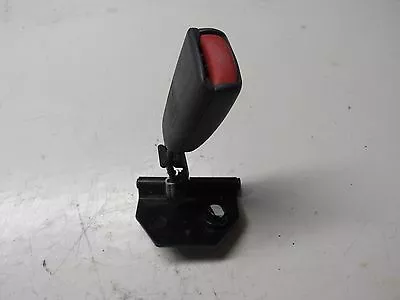 2000 01 02 03  Volvo S40 V40 Left Drivers Rear Seatbelt Seat Belt Latch Buckle • $40