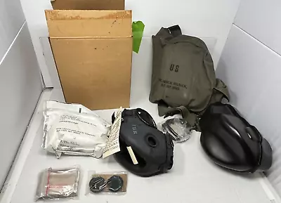 NOS M-17A2 Gas Mask Kit New In Original Box Small • $95