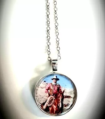 Beautiful JOHN WAYNE Necklace🤠 • $8.50