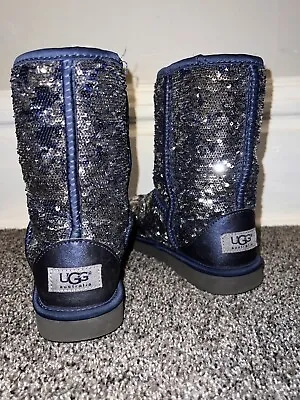 UGG Australia Boots Women’s Size 6 Silver/Blue Sequin Classic • $22