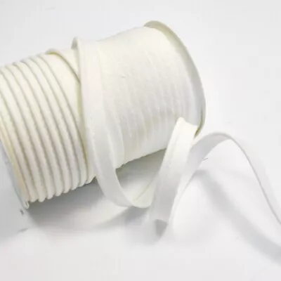 25m Roll Higgs & Higgs - Medium Bias Piping Plain Linen / Cotton - Cream 313 • £21.99