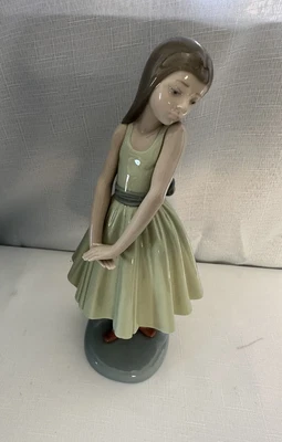 $81 • Buy Vintage Lladro 5092 After The Dance  Figurine Mint Condition Original Box