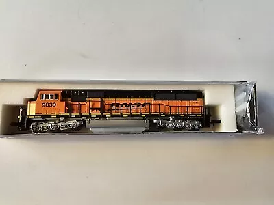 Kato 176-6309 N Scale BNSF 'Swoosh' SD70MAC Diesel Locomotive #9839 EX/Box • $127