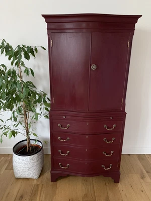 £125 • Buy Shabby Chic Linen/Drinks Cupboard